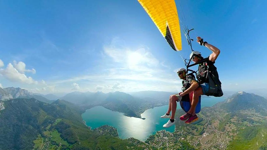 Quelles assurances souscrire avant de se lancer ?