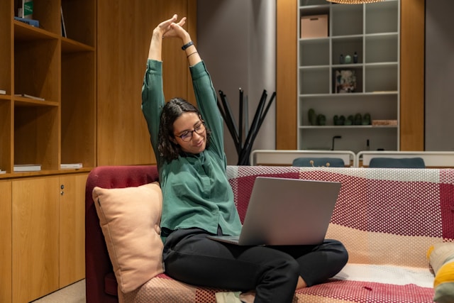 Pauses régulières au travail : boostez productivité et bien-être
