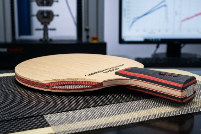 Quels sont les matériaux de raquette plus performants pour exceller en compétition de ping-pong ?