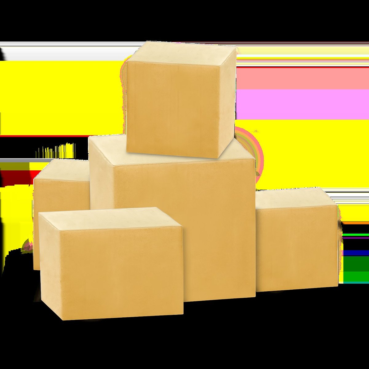 Cartons en bois empilés en forme de pyramide sur fond blanc Cartons en bois empilés en forme de pyramide sur fond blanc